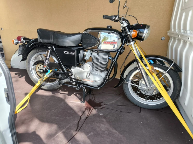 moto preparada para enviar